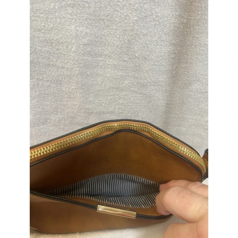 Small Crossbody Purse Camel Color Front Magnetic Pocket Zip Inside Pocket Strap